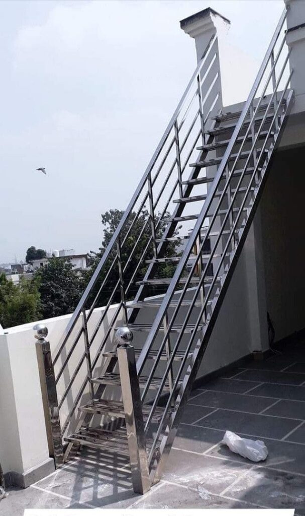 Outdoor steel staircases Design